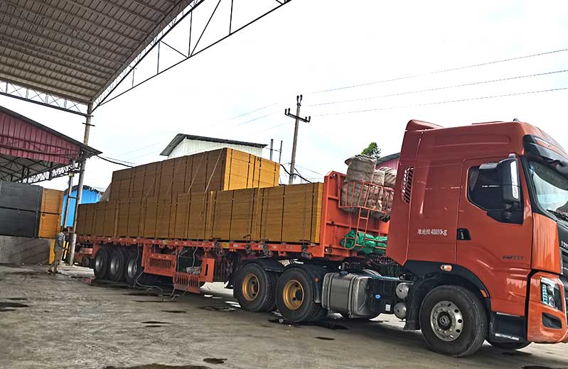 喜事!怪獸木業(yè)建筑模板出口東南亞** 喜事!怪獸木業(yè)建筑模板出口東南亞**