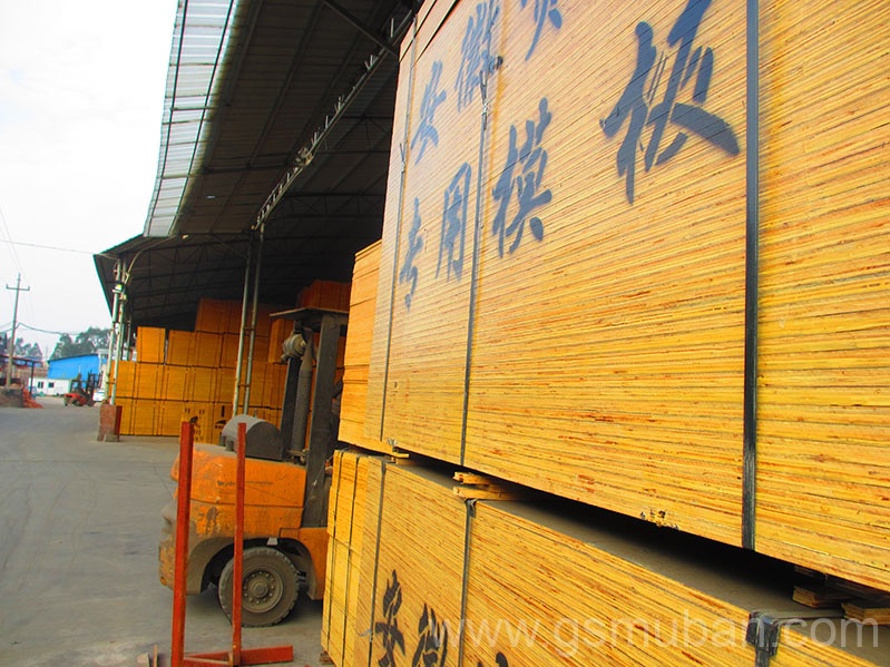 建筑模板黑色紅色哪個(gè)便宜?各自?xún)?yōu)點(diǎn)介紹 建筑模板黑色紅色哪個(gè)便宜?各自?xún)?yōu)點(diǎn)介紹